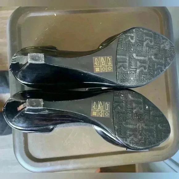 J. Renee black heels - Picture 2 of 4